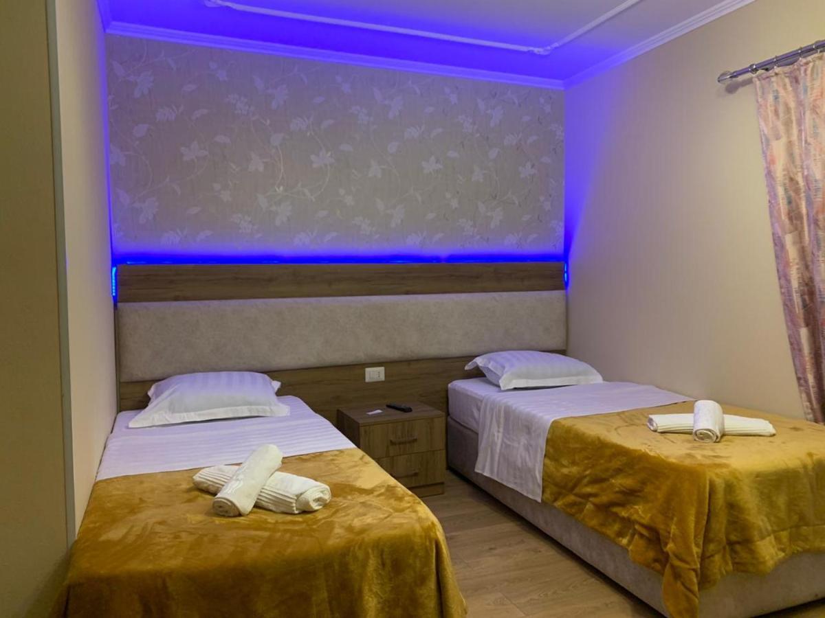 Hotel Demokracia Fushe-Arrez Εξωτερικό φωτογραφία